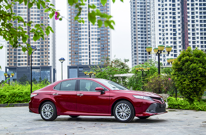 toyota-tien-giang-toyota-camry