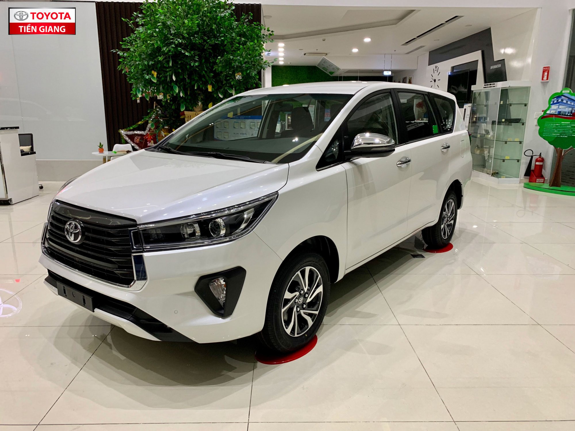 bang-gia-xe-toyota-innova