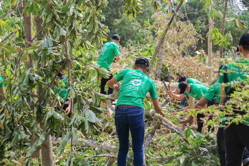 toyota-tien-giang-vieng-tham-cac-cu-gia-neo-don-tai-vien-duong-lao-chua-buu-lien-21