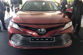 Trong sự kiện nội bộ của đại lý, Toyota Camry 2019 lộ diên với nhiều trang bị hiện đại