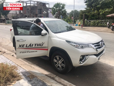 lai-thu-xe-toyota-tien-giang-4