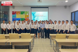 TOYOTA TIỀN GIANG KHEN THƯỞNG CVDV và CVKD ĐẠT CHỈ SỐ THÔNG TIN THU MUA ĐÃ QUA SỬ DỤNG XUẤT SẮC 6 THÁNG ĐẦU NĂM