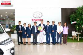 TOYOTA TIỀN GIANG VINH DỰ ĐÓN TIẾP TỔNG TRƯỞNG BAN FOM TOYOTA CHÂU Á THÁI BÌNH DƯƠNG