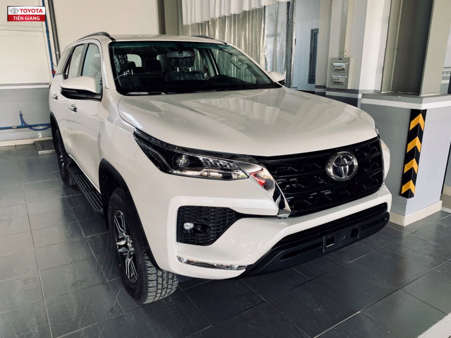 gia-xe-fortuner-legender-2021