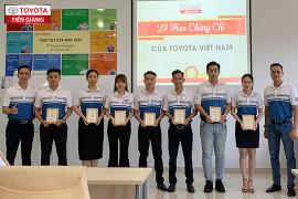 TOYOTA TIỀN GIANG  VINH DANH CÁC TƯ VẤN BÁN HÀNG ĐẠT CHỨNG CHỈ TOYOTA